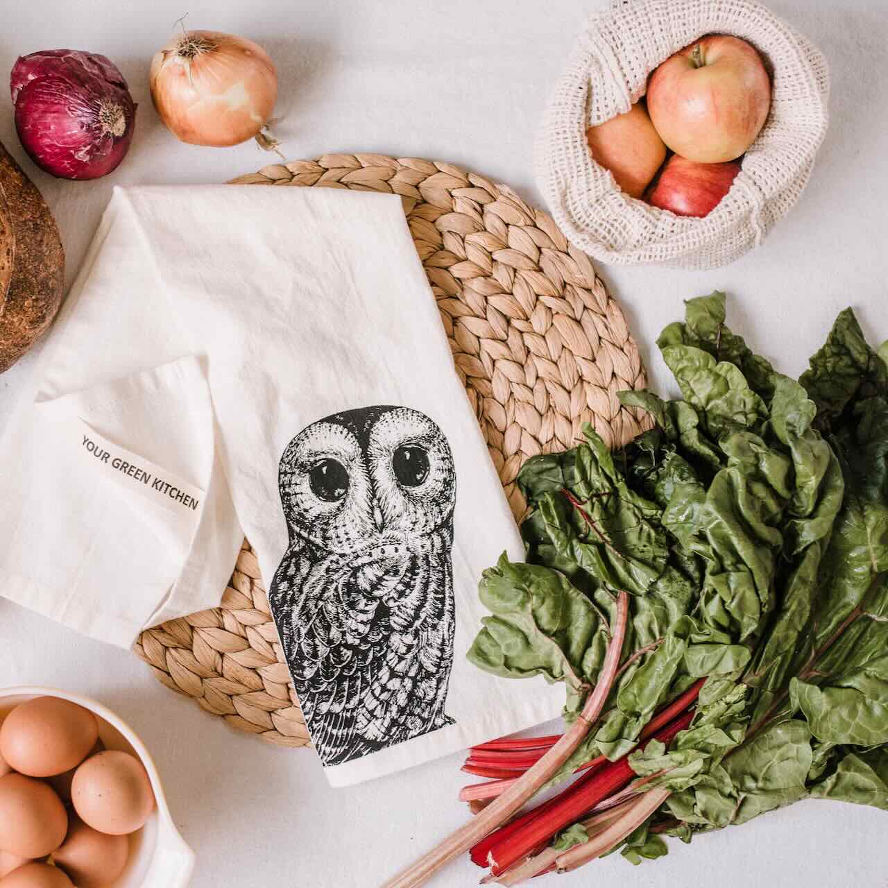 https://www.aiteall.ca/cdn/shop/products/organic-cotton-tea-towel-owl-your-green-kitchen-main.jpg?v=1669075136&width=1445